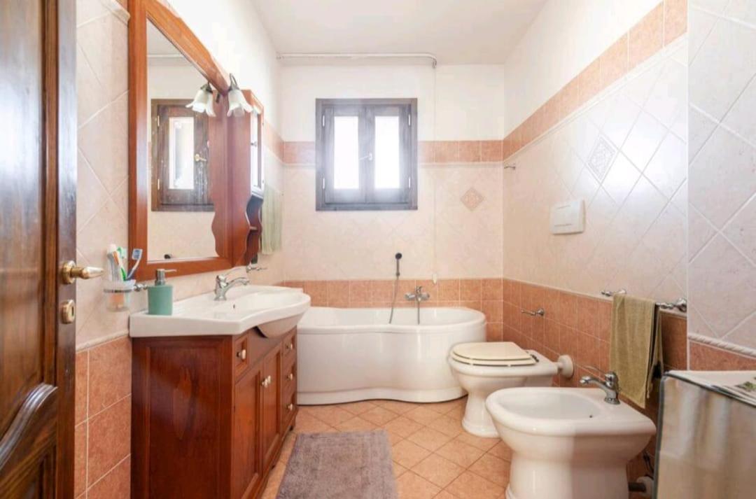Villa Delle Stelle Con Piscina เลเวราโน ภายนอก รูปภาพ
