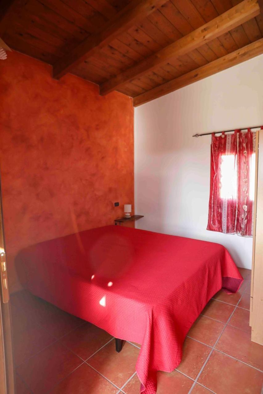 Villa Delle Stelle Con Piscina เลเวราโน ภายนอก รูปภาพ