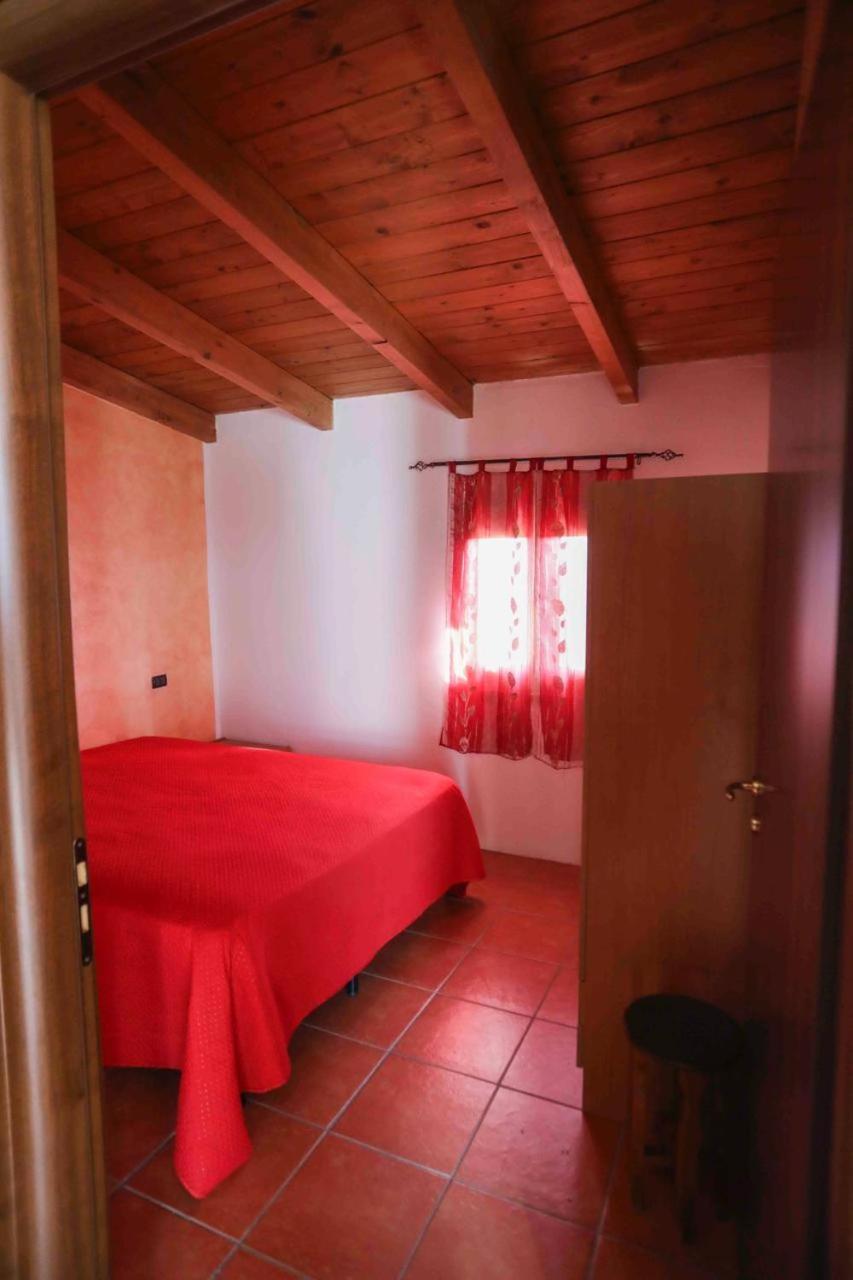 Villa Delle Stelle Con Piscina เลเวราโน ภายนอก รูปภาพ
